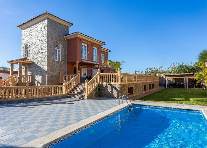 Sun, Relax, Climatized Pool & Steps To The Beach By Mellow