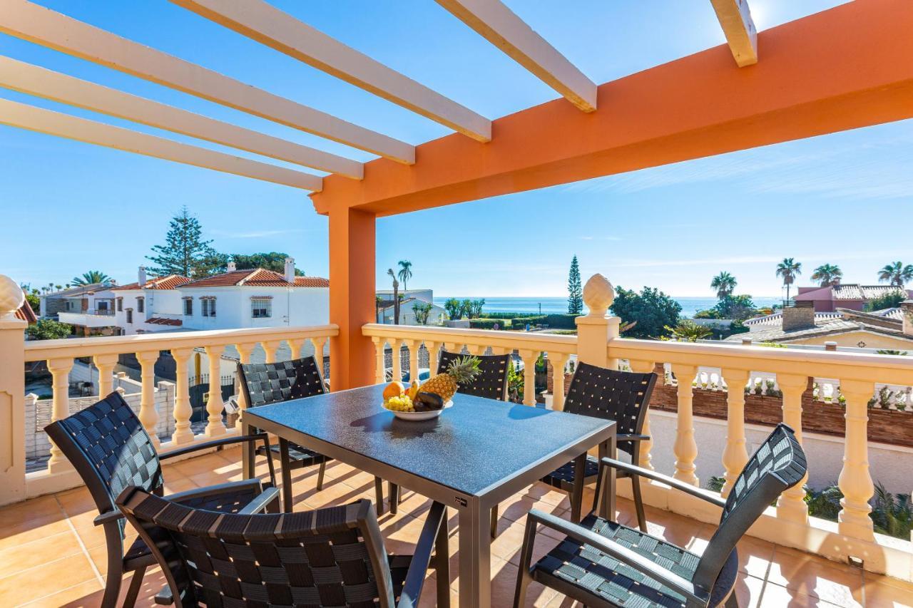 Sun, Relax, Climatized Pool & Steps To The By Mellow Villa *